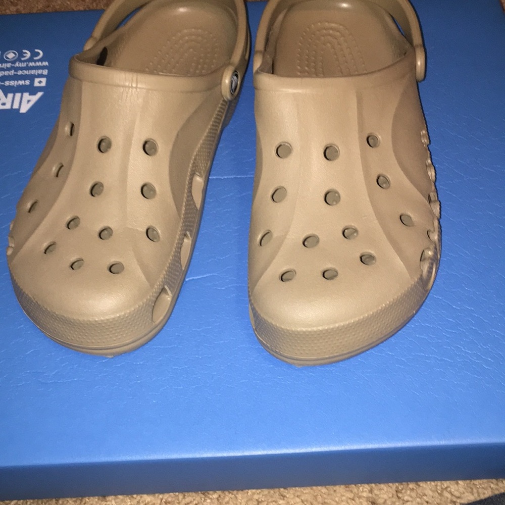 Men’s easy comfort slip on crocs size 11 in tan!